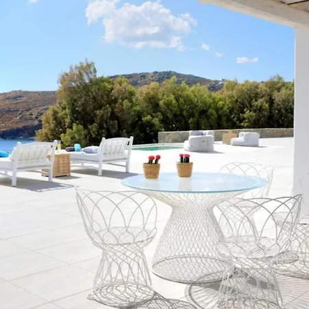 Extravagant Mykonos - 16 Bedrooms - Cronus - Stunning Sea Views - Great For Larger Groups - Kalo Livadi